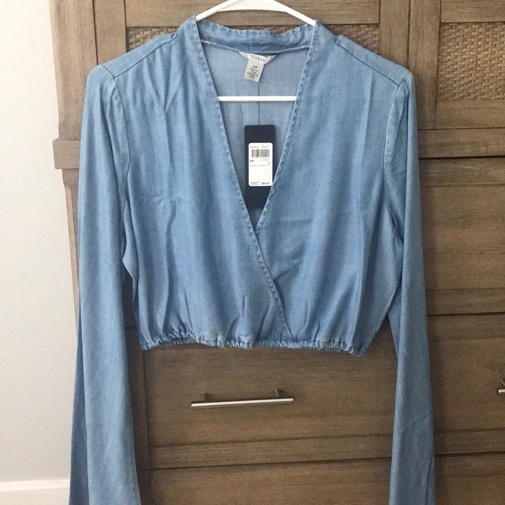 Denim crop top w flared sleeve